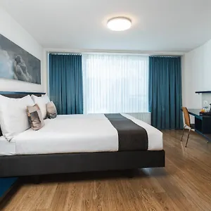 *** Отель Bristol Швейцария